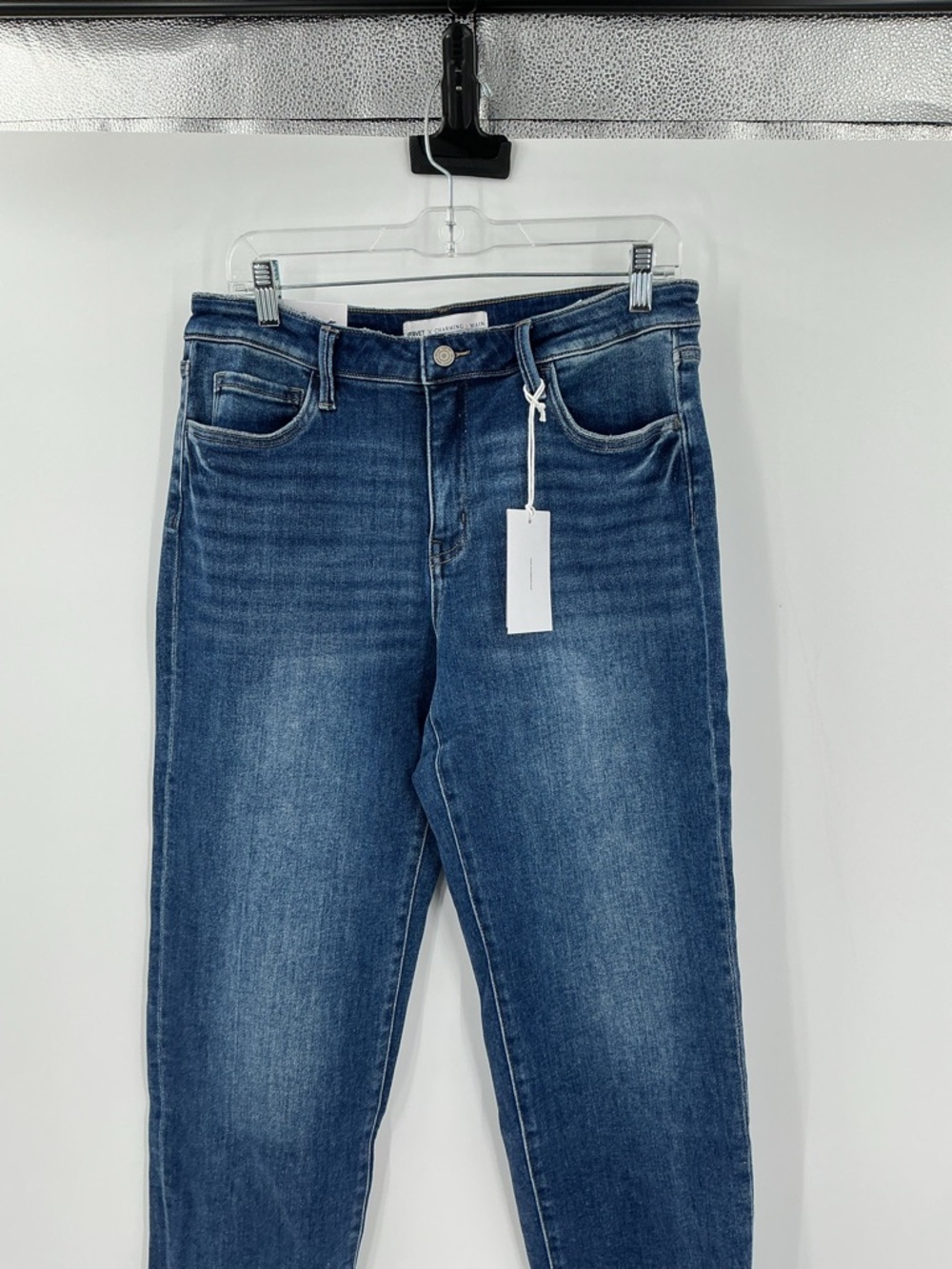 Vervet Brand Patti Mid-Rise Boyfriend Fit Blue Jeans. Size 31 - Picture 5 of 12